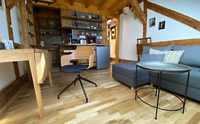 Atifa Apartment